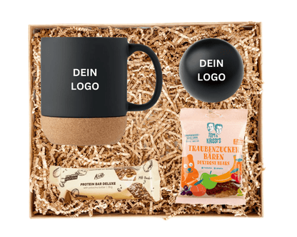 RELAX & RECHARGE - Keramiktasse mit Kork, Antistressball und Snacks | Layana Life – nachhaltige Firmengeschenke